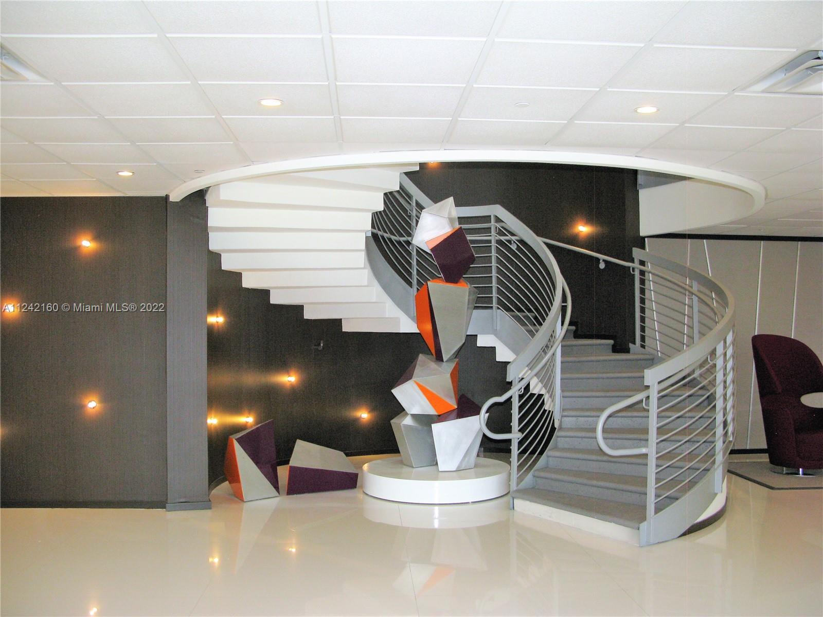 ARLEN BEACH CONDO - Residential
