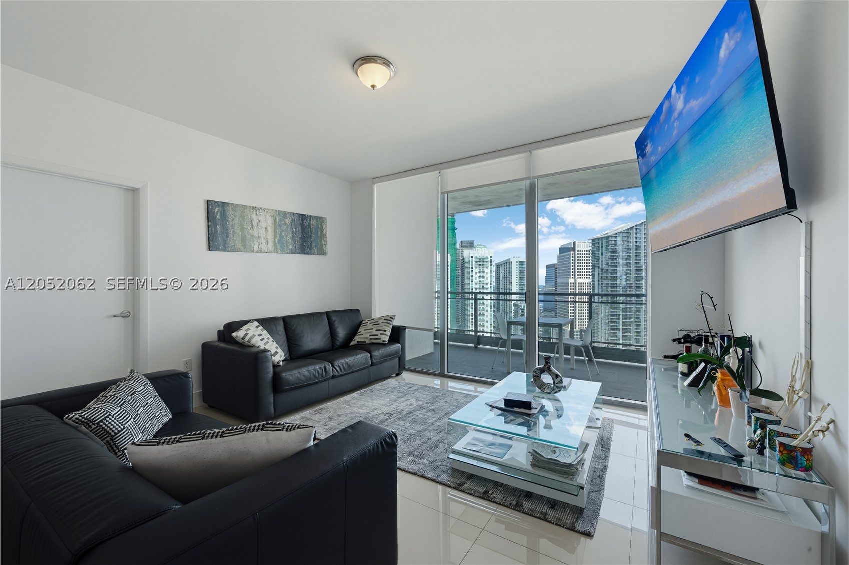 IVY CONDO - Residential Lease