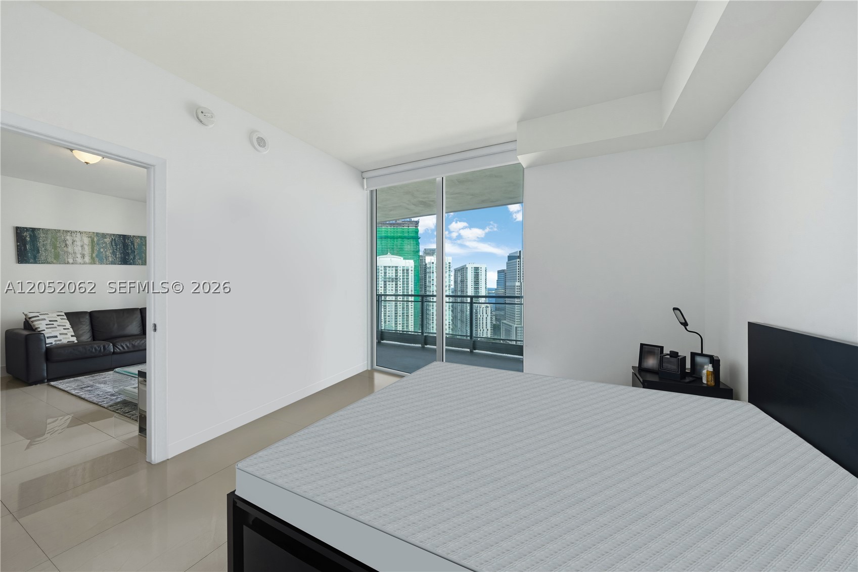 IVY CONDO - Residential Lease