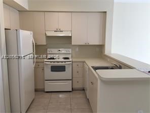 PARADISE POINTE CONDO - Residential Lease