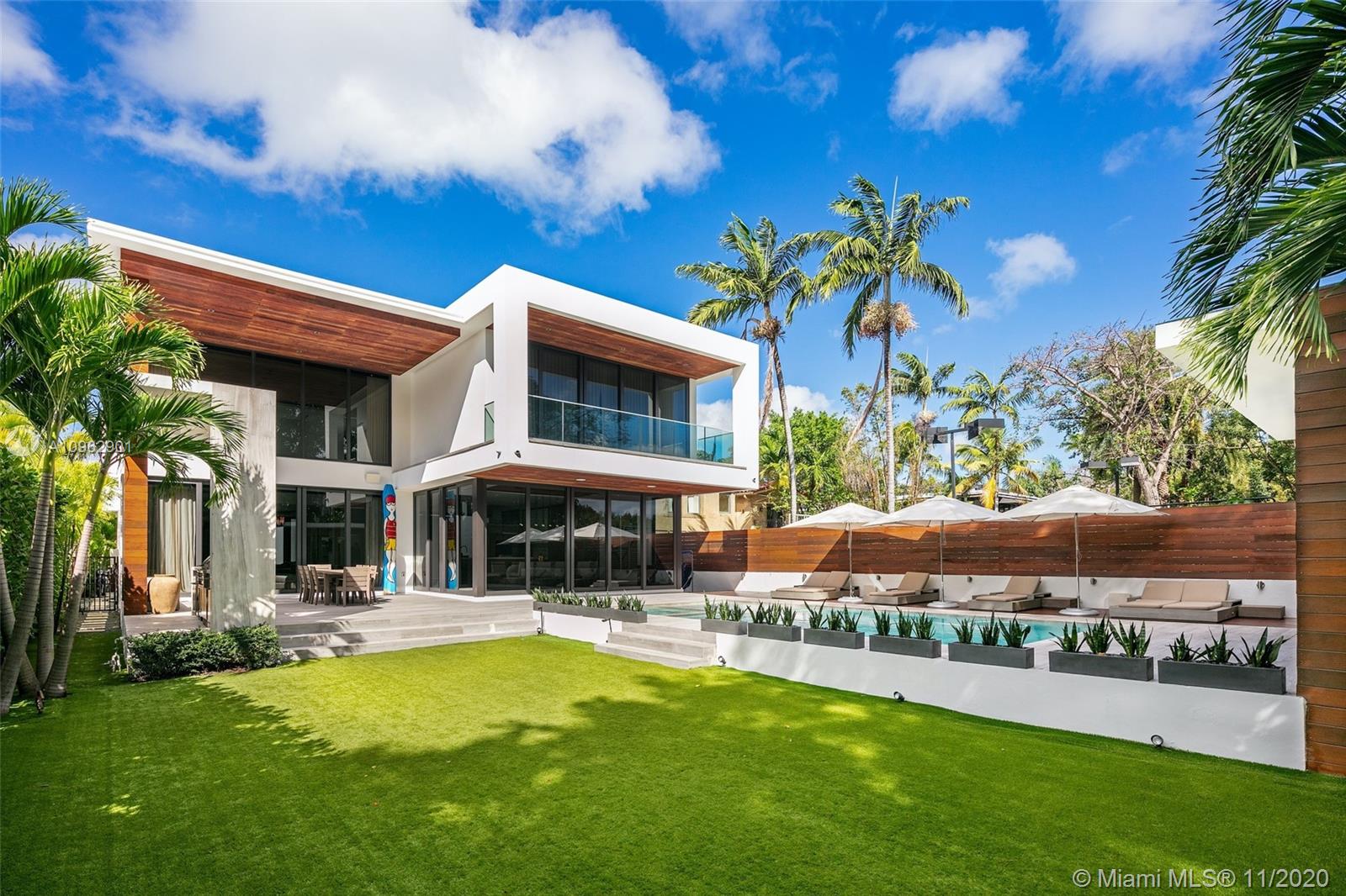 LA GORCE GOLF SUB - Residential