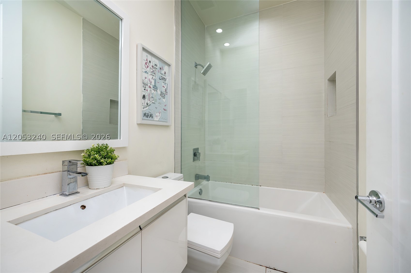LANDMARK AT DORAL CONDO - Residential