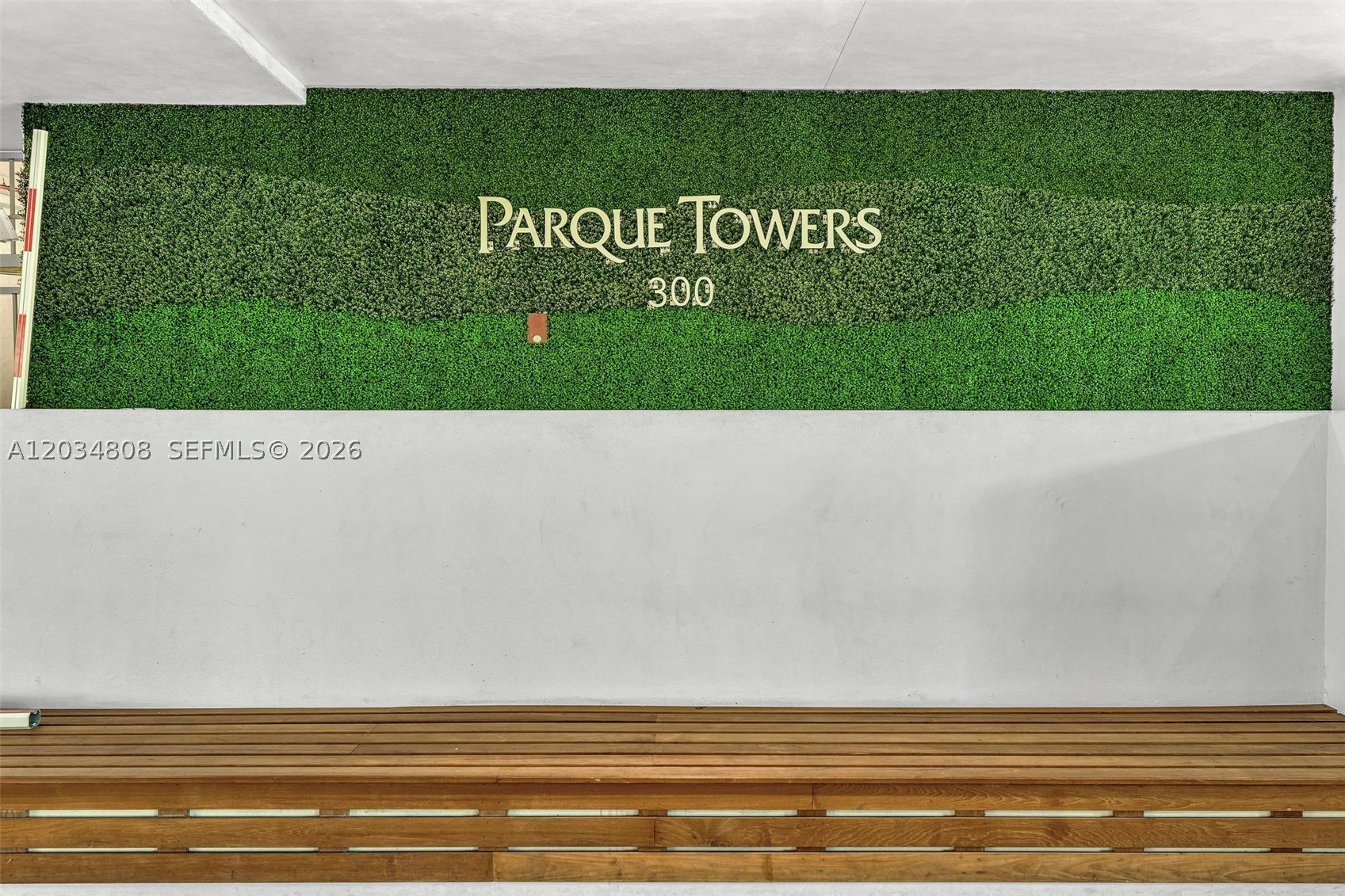 PARQUE TOWERS CONDO - Residential