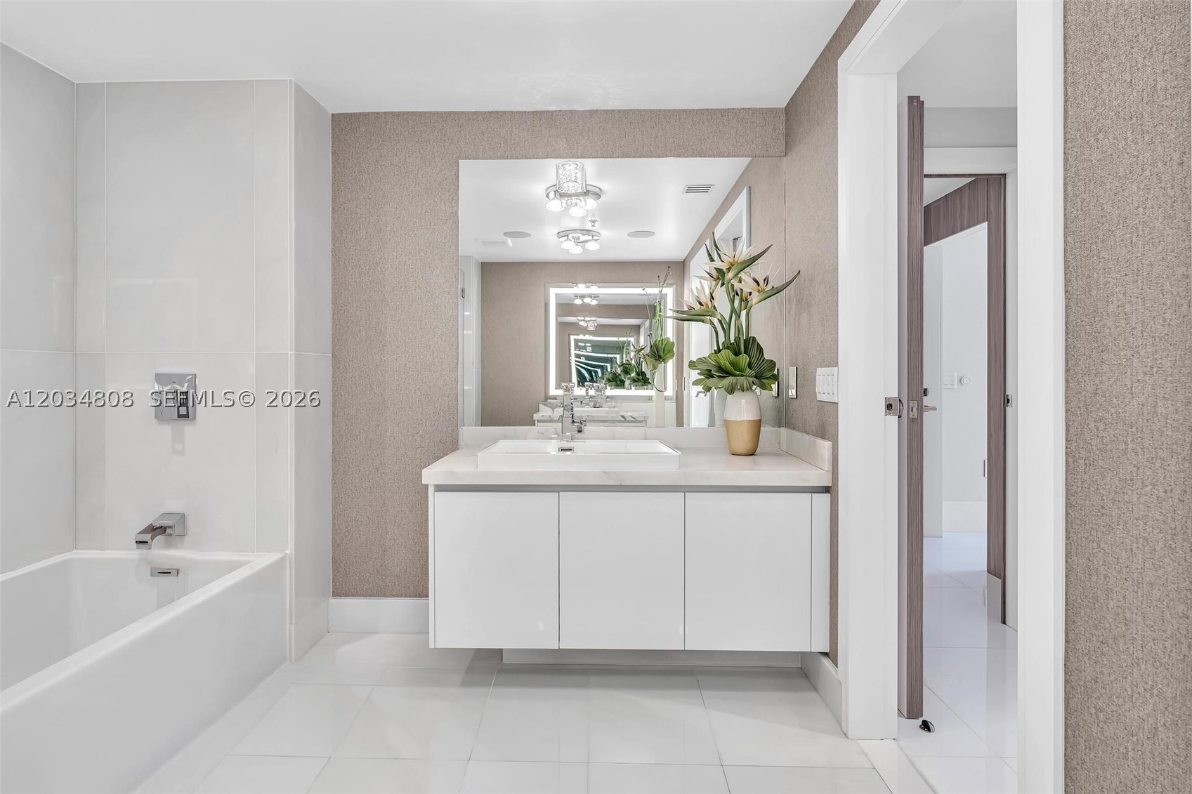PARQUE TOWERS CONDO - Residential