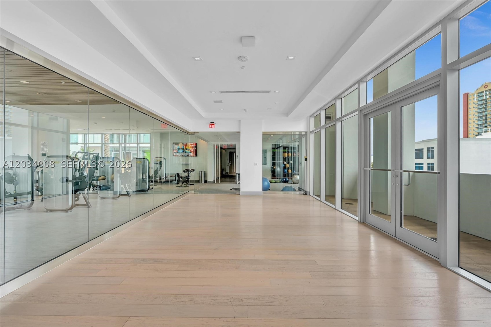 PARQUE TOWERS CONDO - Residential