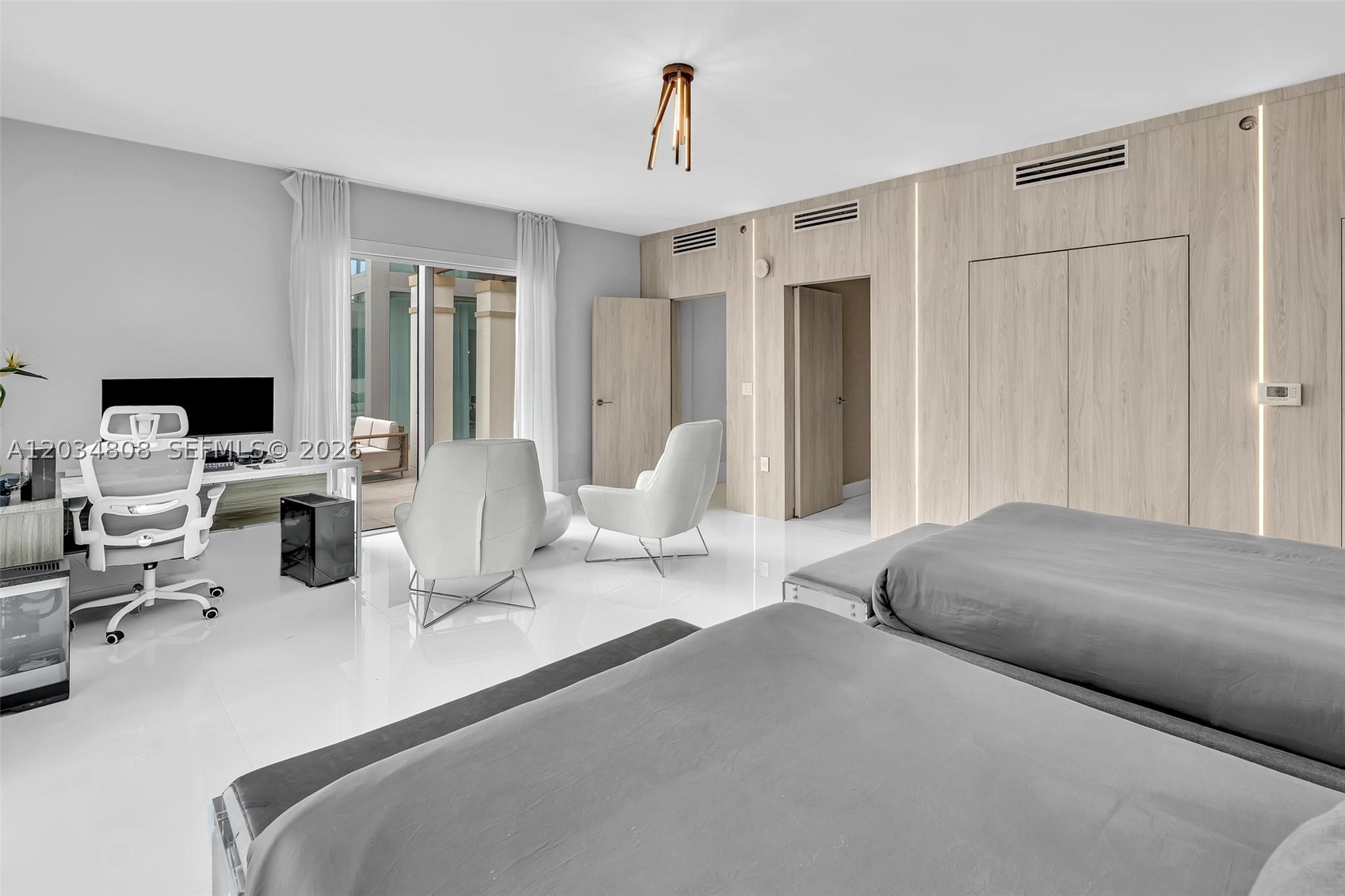 PARQUE TOWERS CONDO - Residential