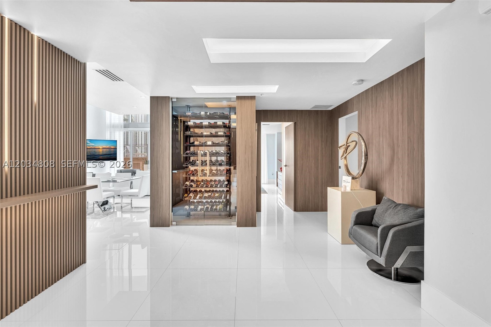 PARQUE TOWERS CONDO - Residential