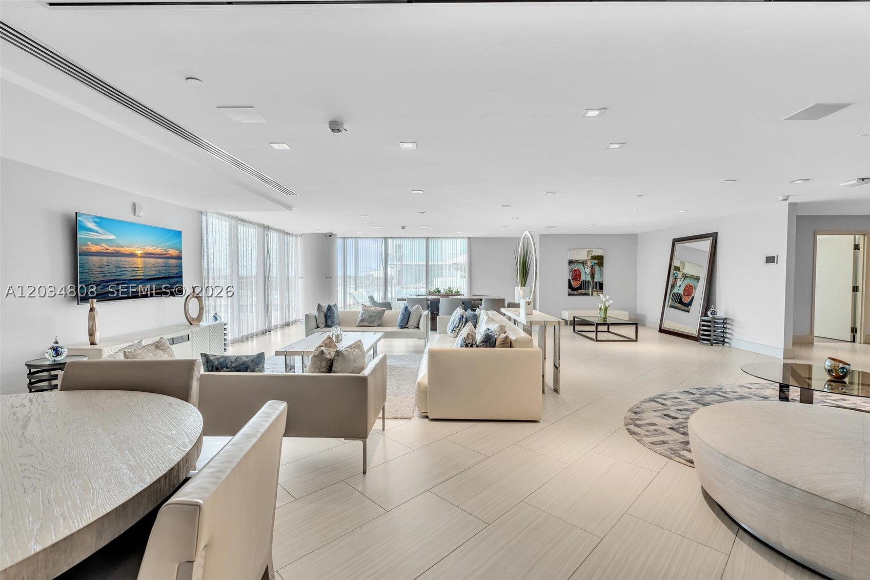 PARQUE TOWERS CONDO - Residential