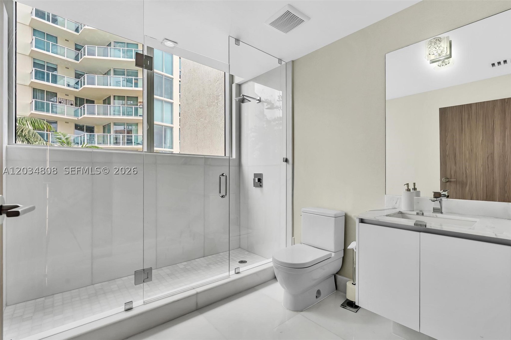 PARQUE TOWERS CONDO - Residential