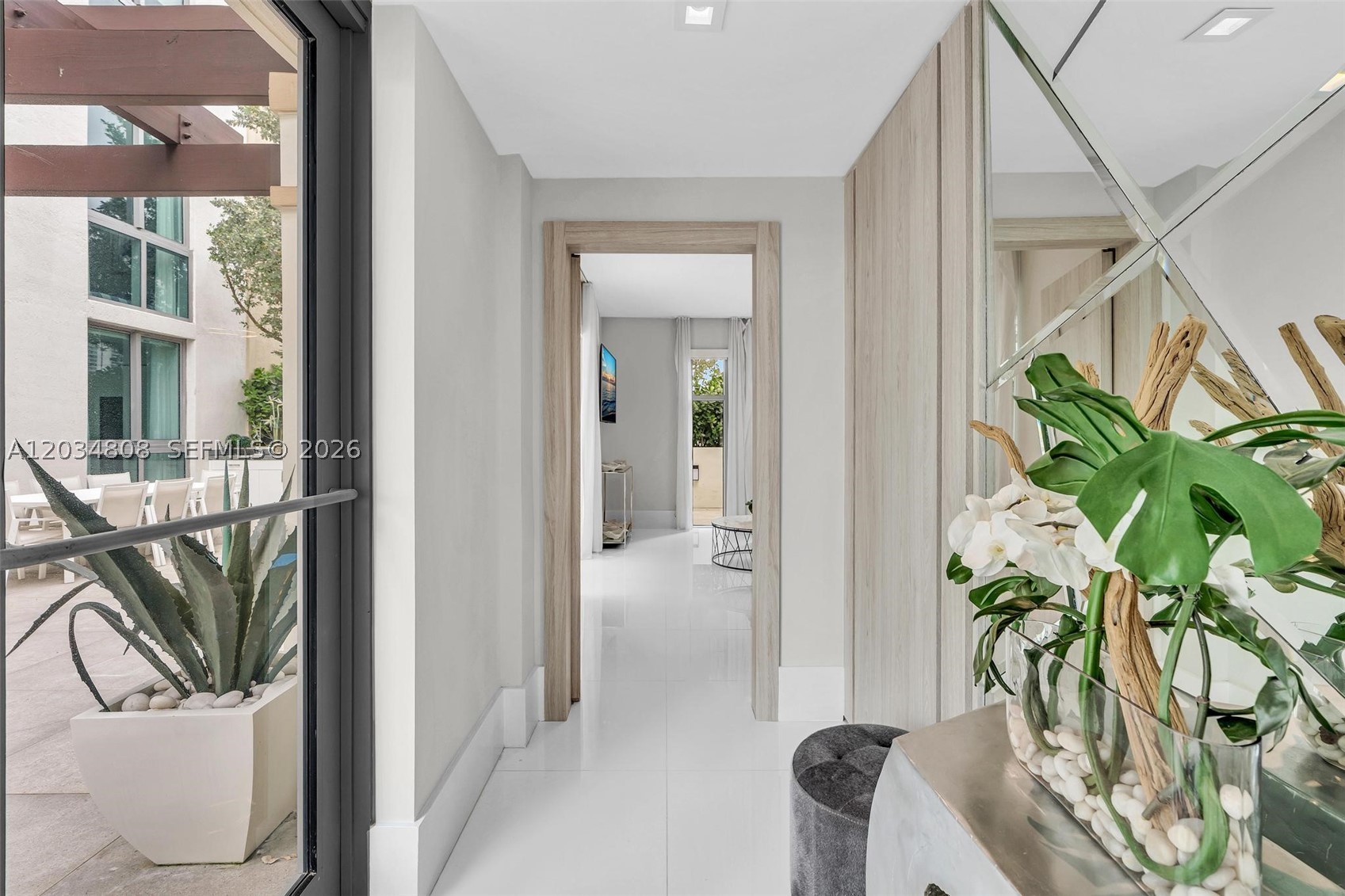 PARQUE TOWERS CONDO - Residential