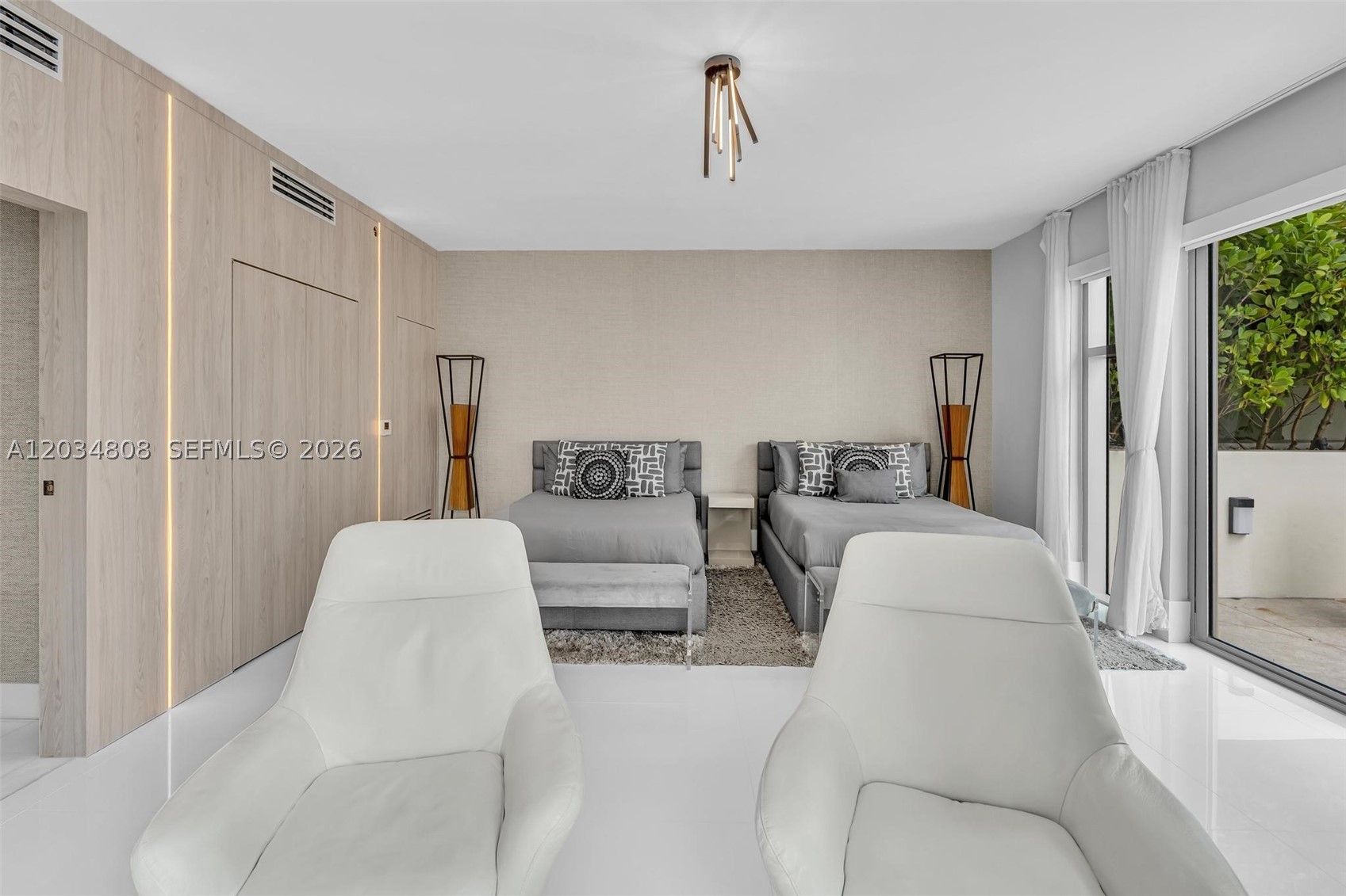 PARQUE TOWERS CONDO - Residential