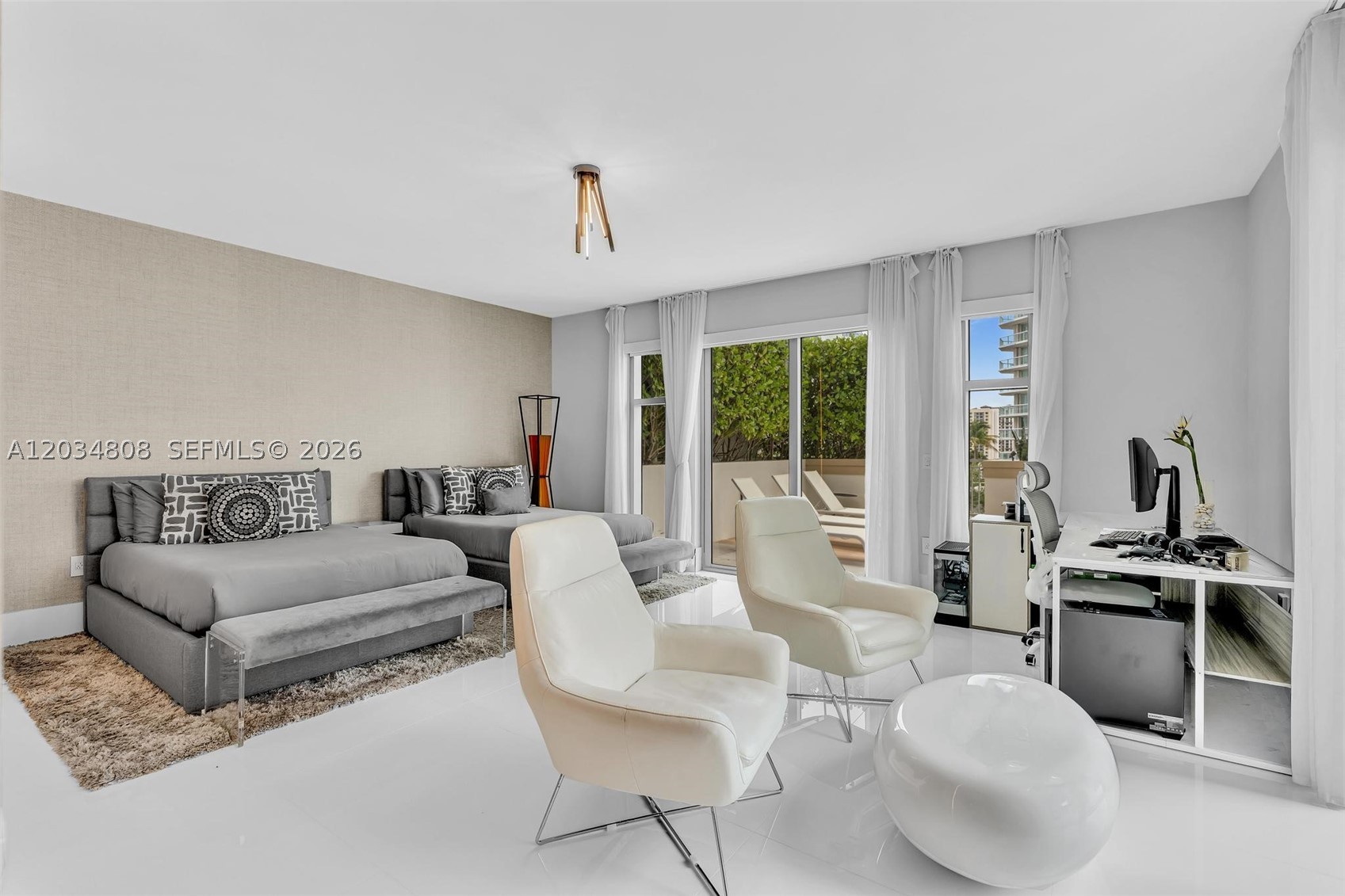 PARQUE TOWERS CONDO - Residential