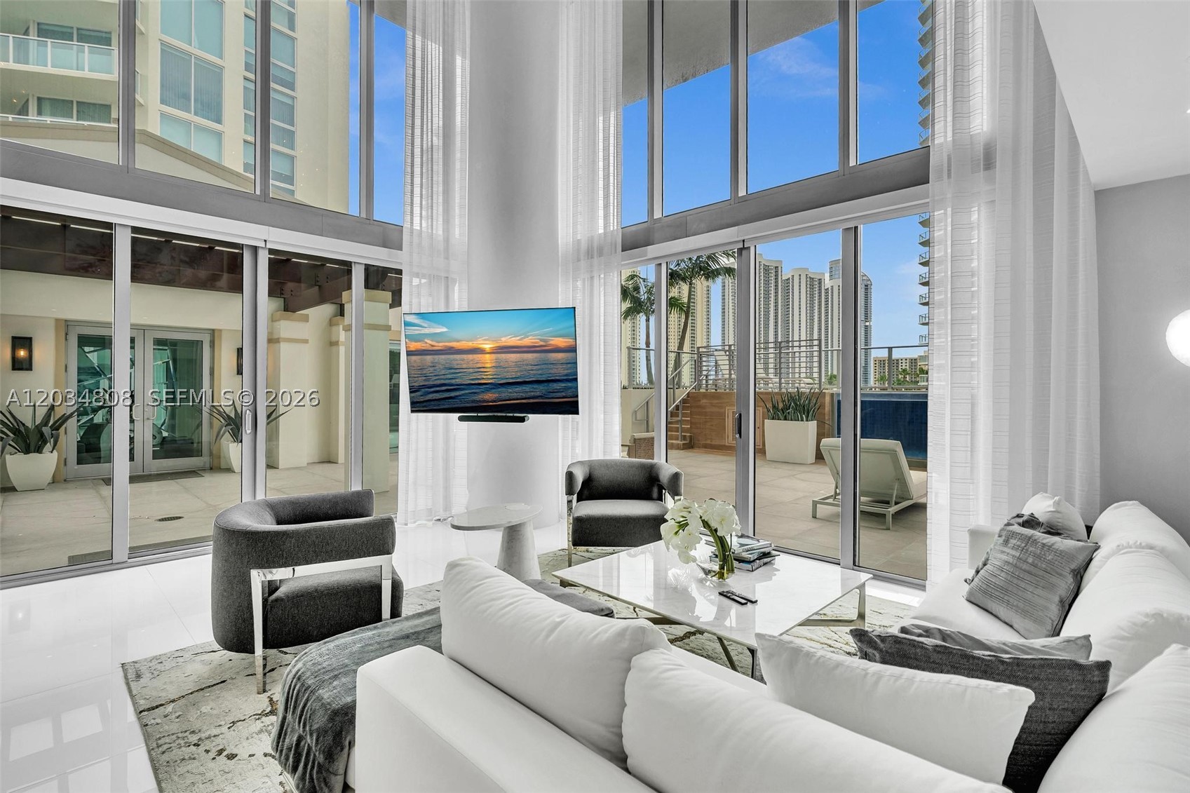 PARQUE TOWERS CONDO - Residential