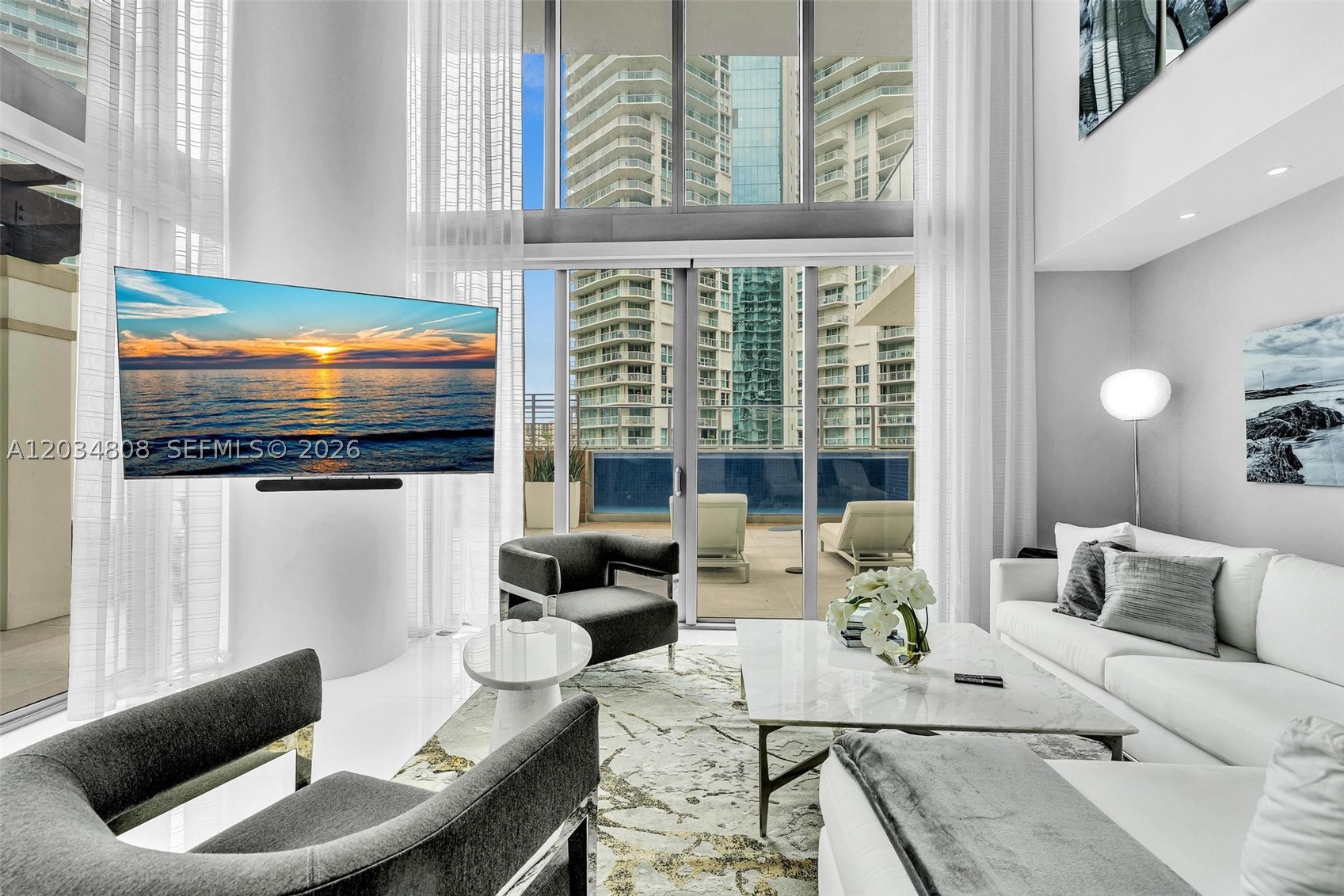 PARQUE TOWERS CONDO - Residential