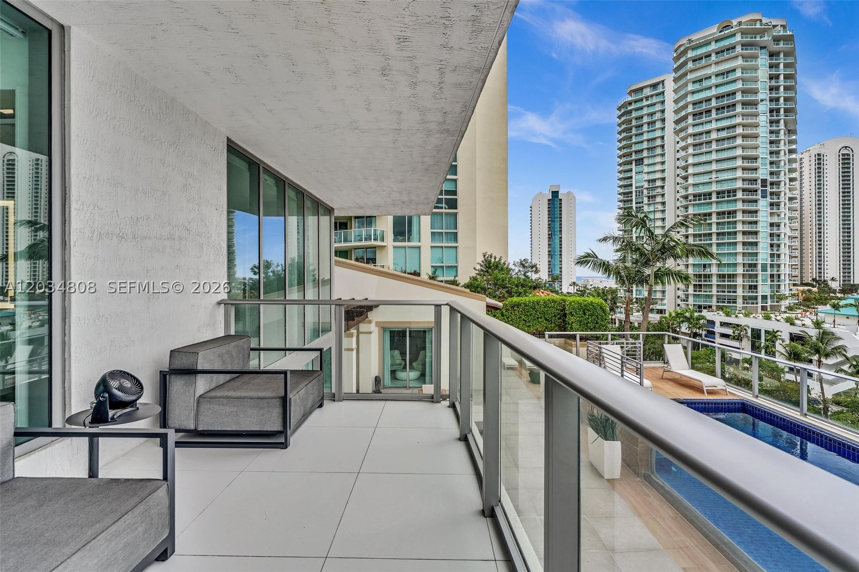 PARQUE TOWERS CONDO - Residential
