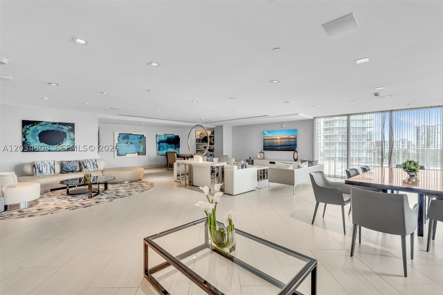 PARQUE TOWERS CONDO - Residential
