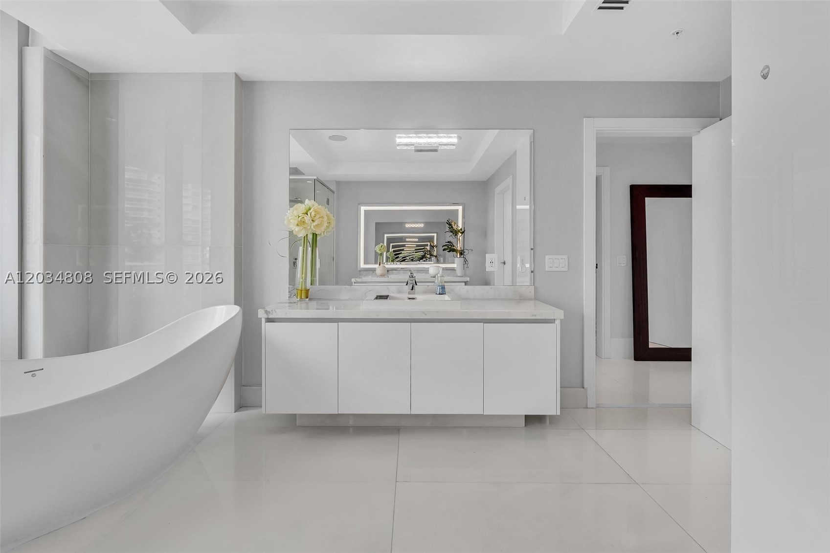 PARQUE TOWERS CONDO - Residential