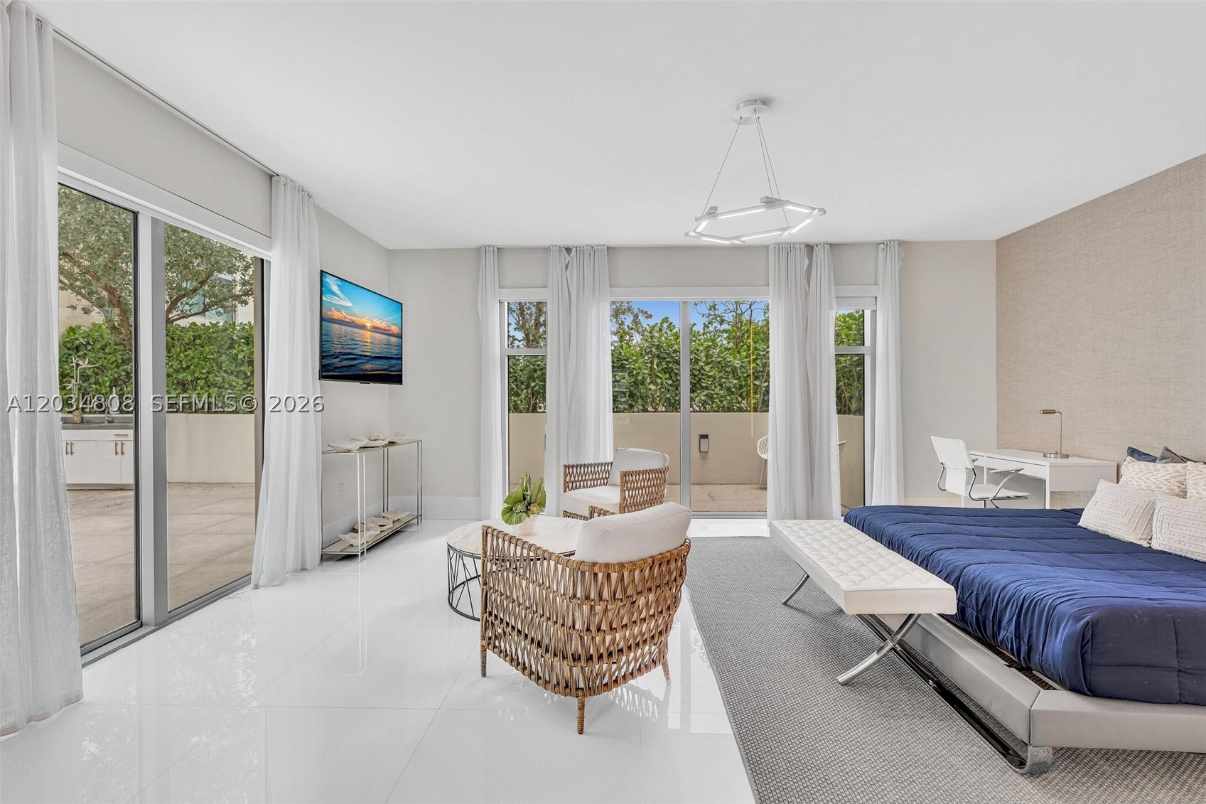 PARQUE TOWERS CONDO - Residential
