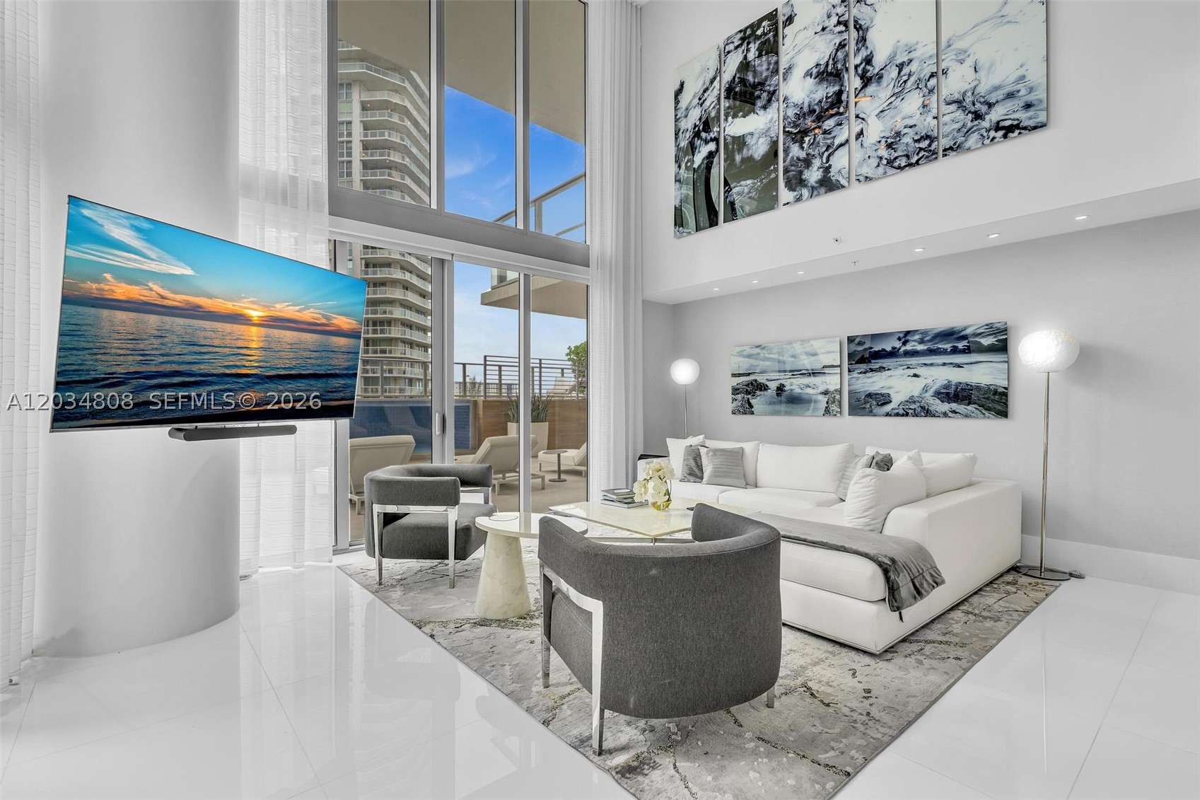 PARQUE TOWERS CONDO - Residential