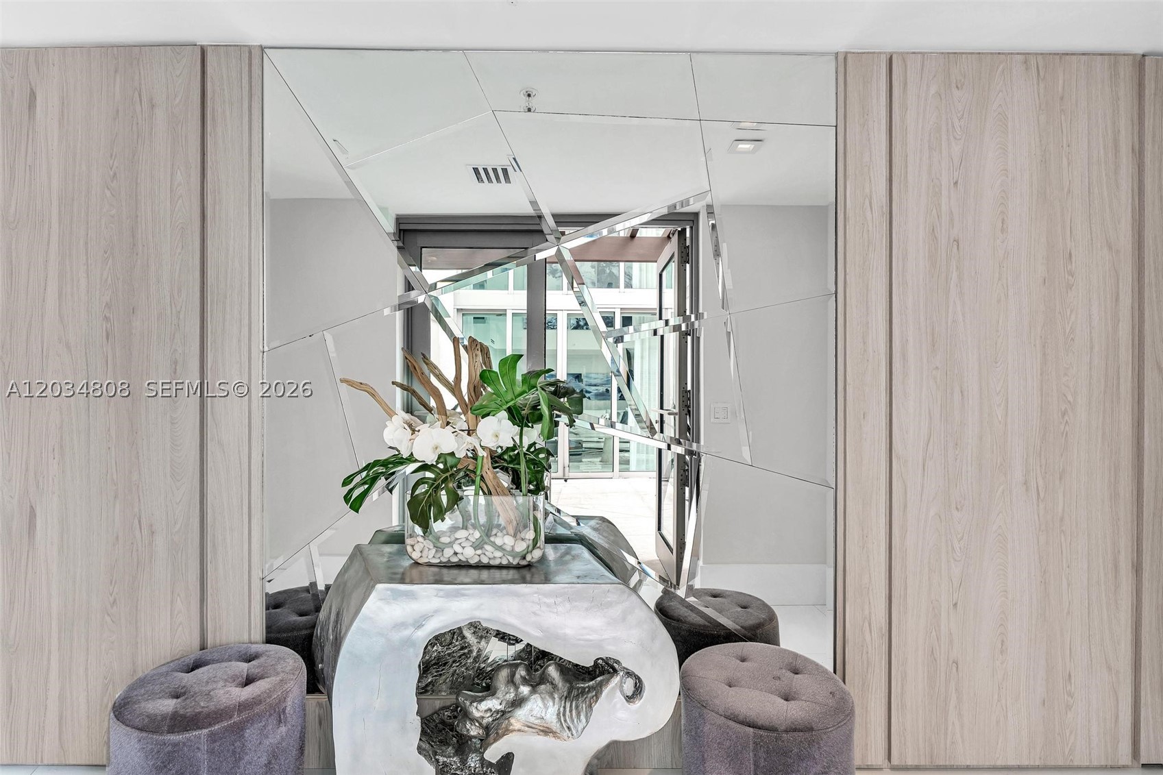 PARQUE TOWERS CONDO - Residential