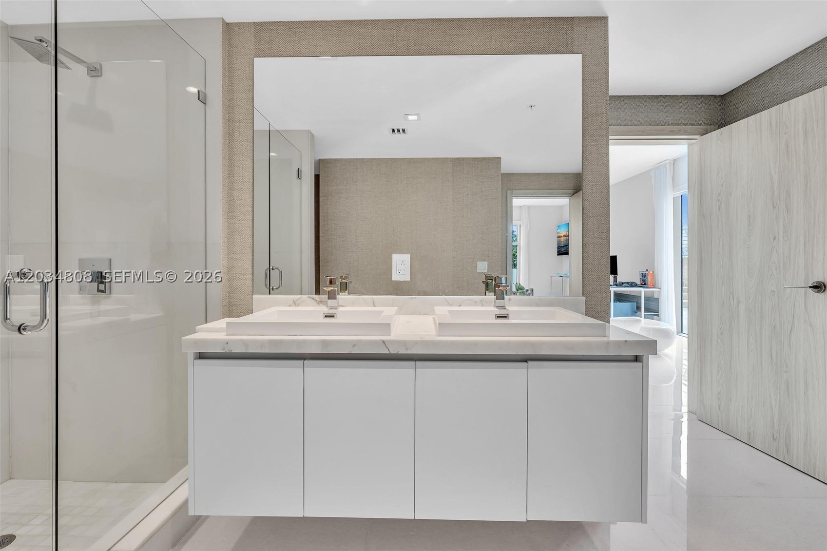 PARQUE TOWERS CONDO - Residential