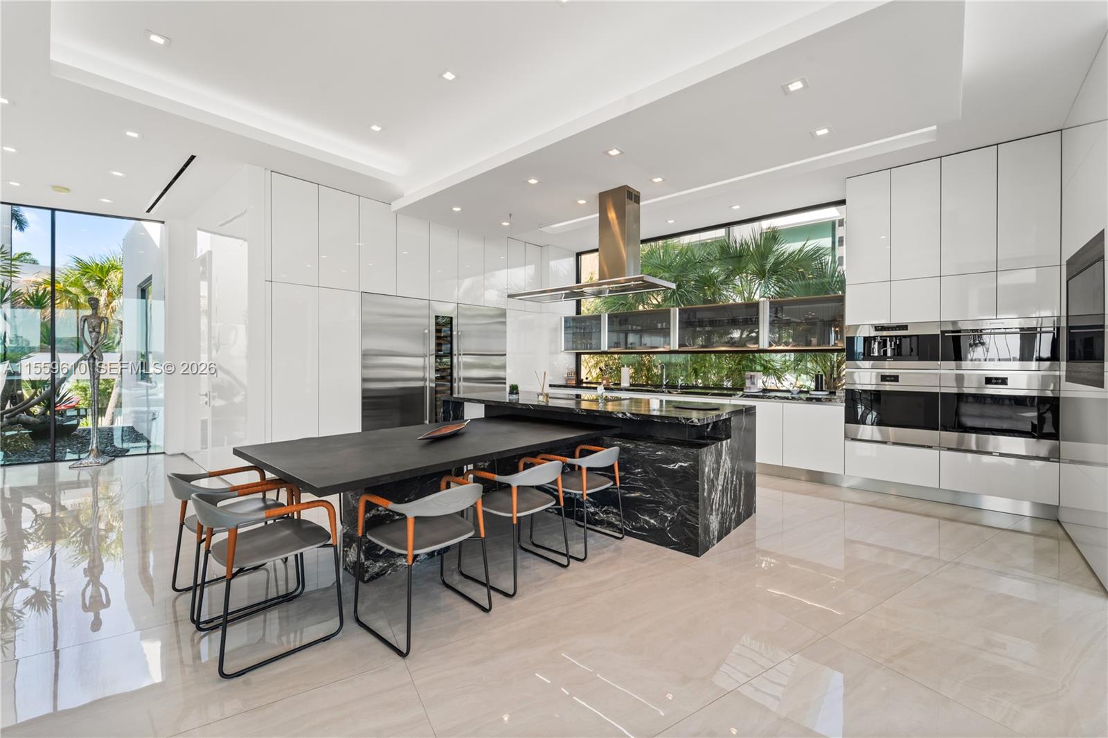 BELLE MEADE ISLAND - Residential