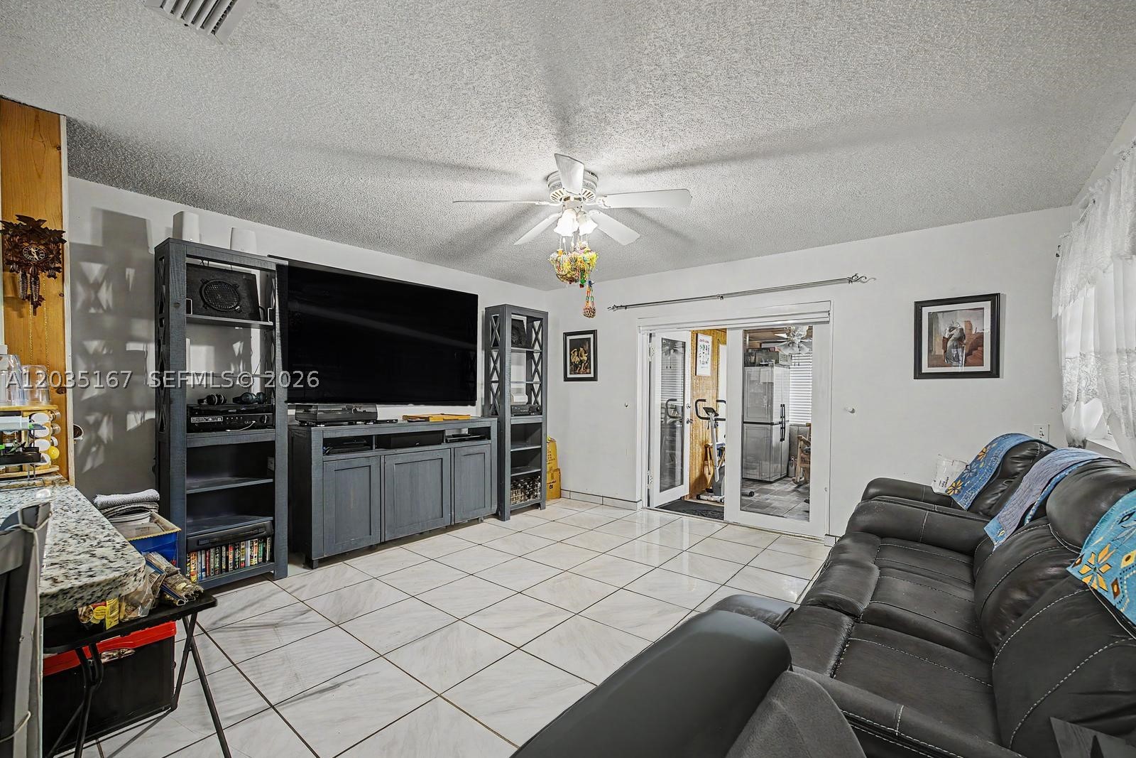 CHANTE-CLARE - Residential