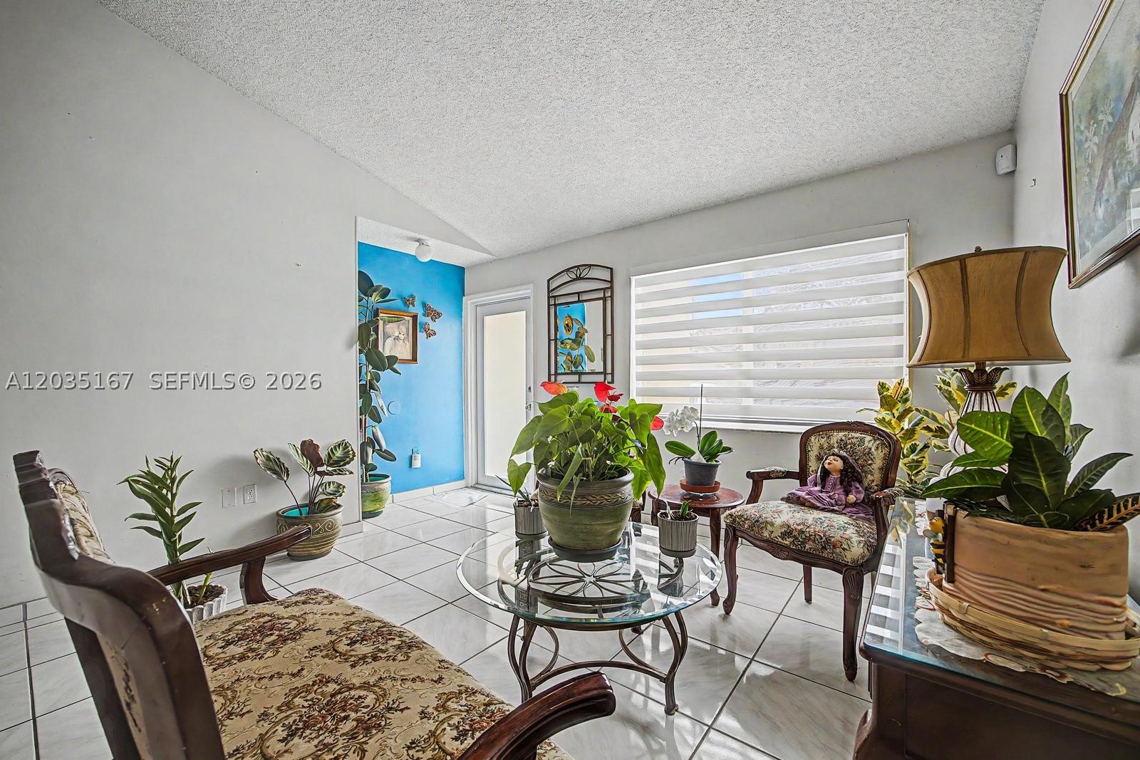 CHANTE-CLARE - Residential