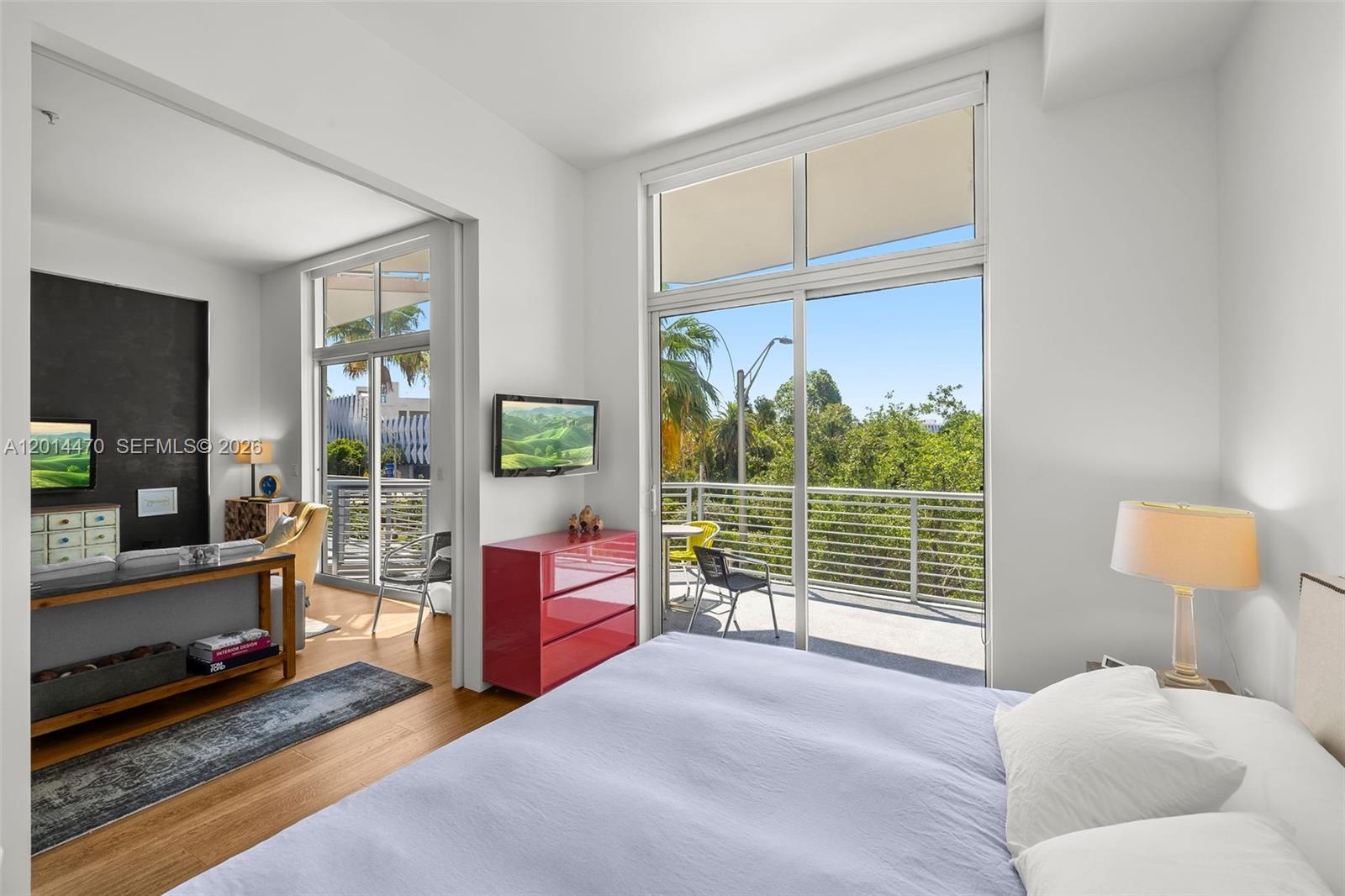 THE MERIDIAN CONDO - Residential