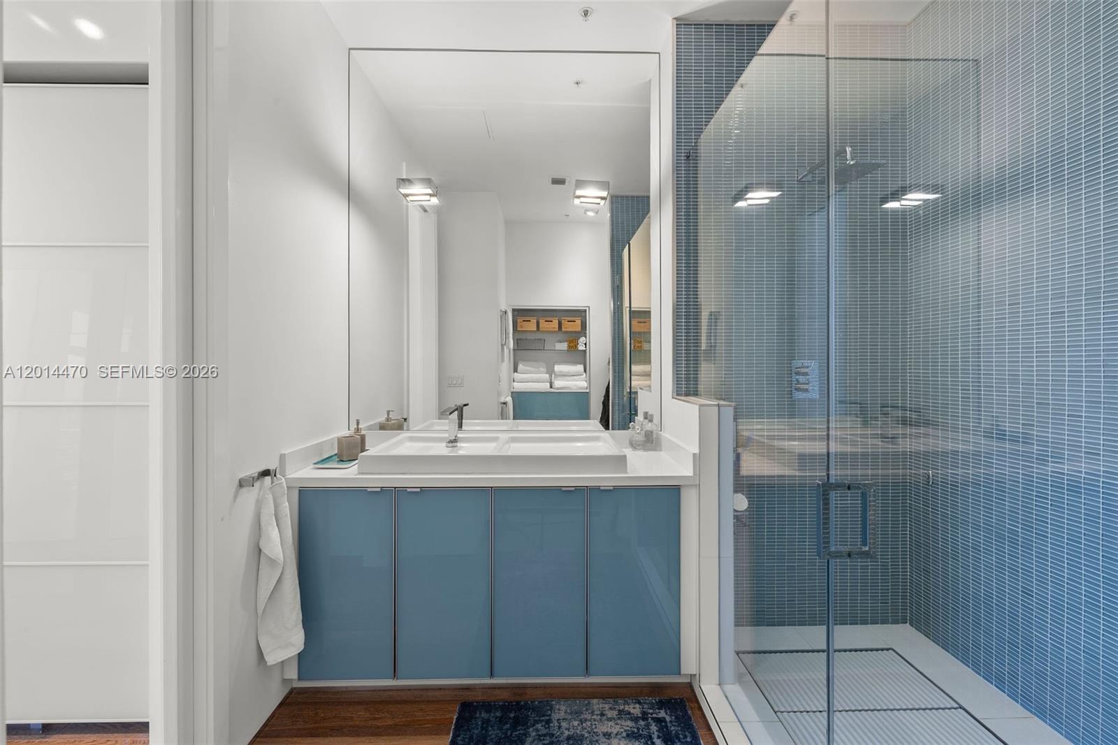 THE MERIDIAN CONDO - Residential