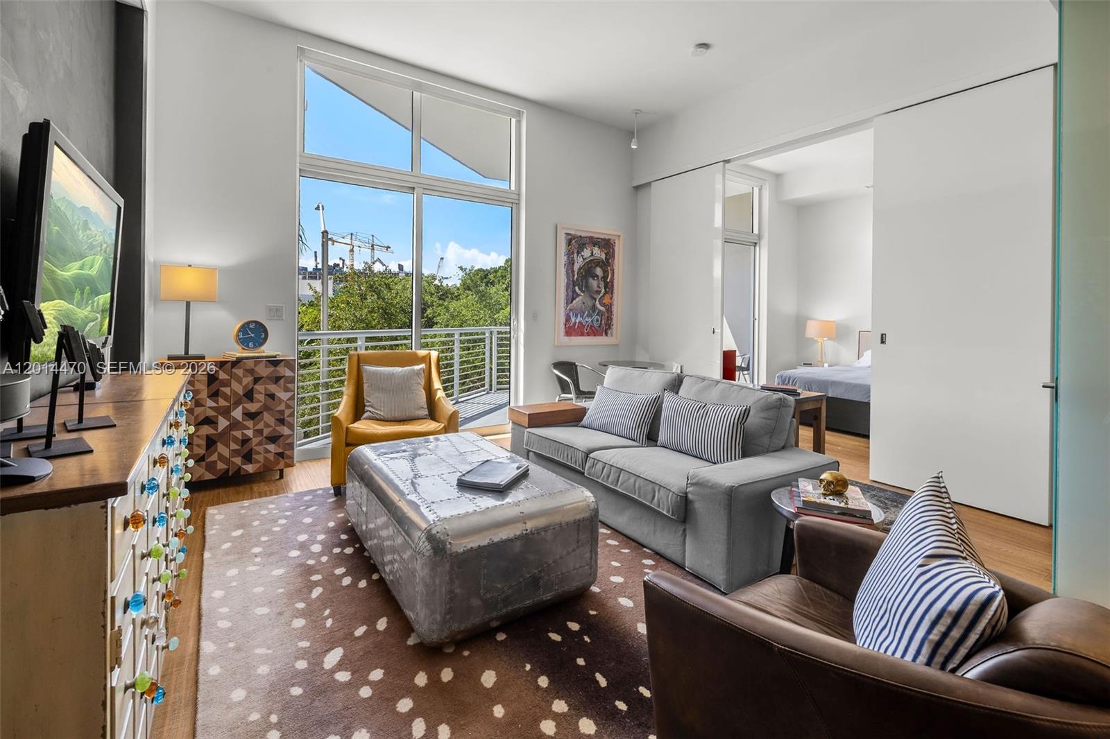 THE MERIDIAN CONDO - Residential