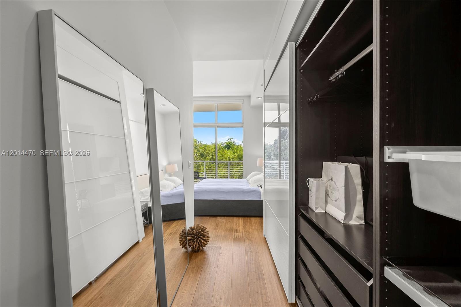 THE MERIDIAN CONDO - Residential