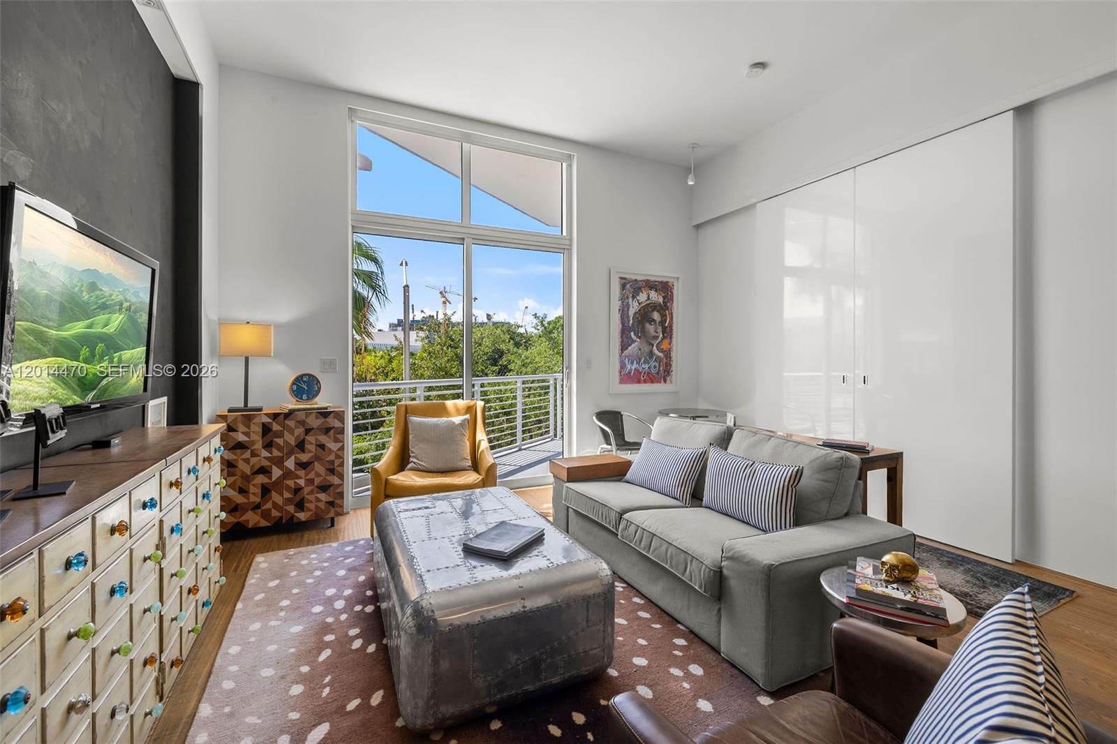 THE MERIDIAN CONDO - Residential