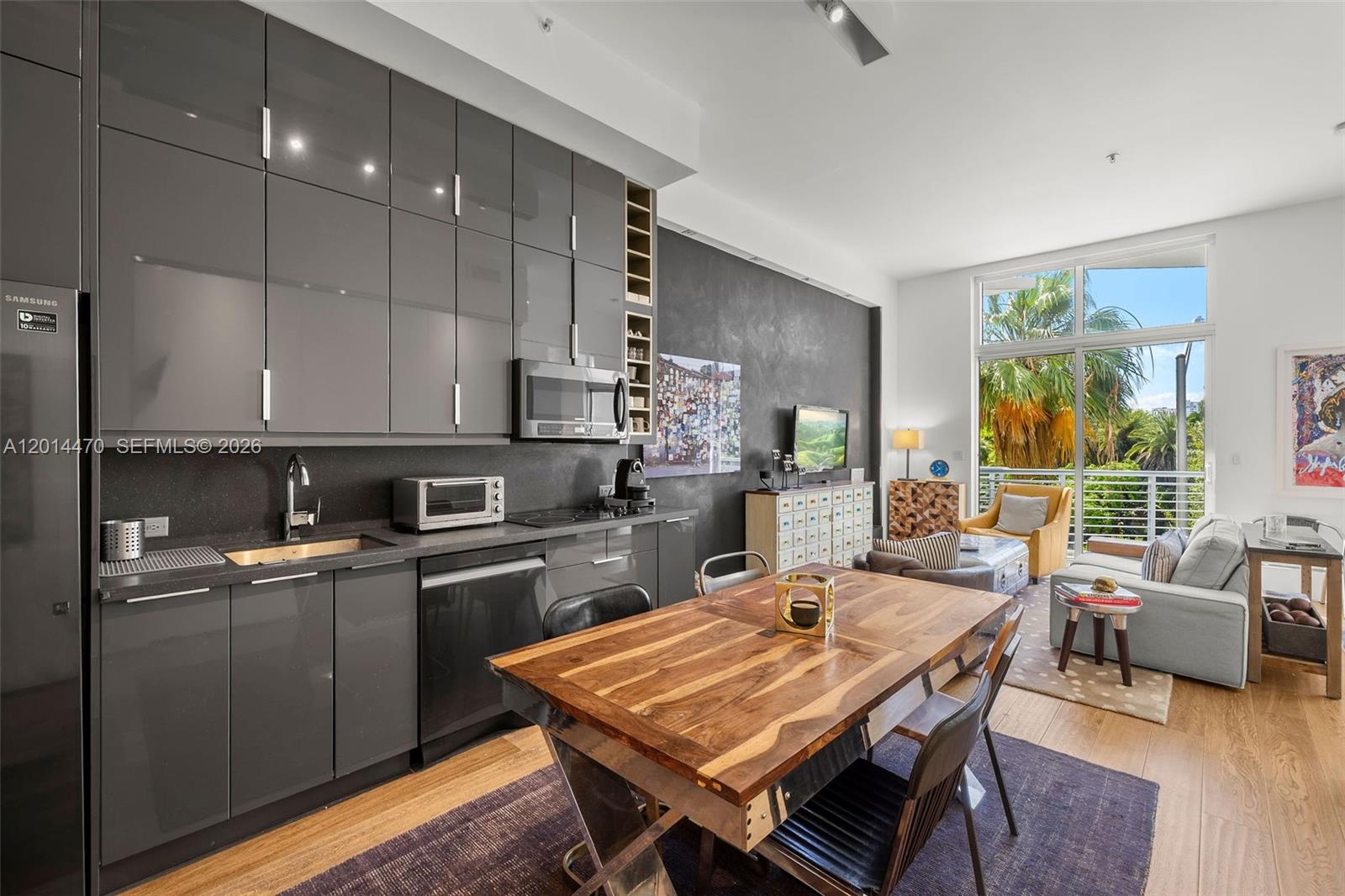 THE MERIDIAN CONDO - Residential