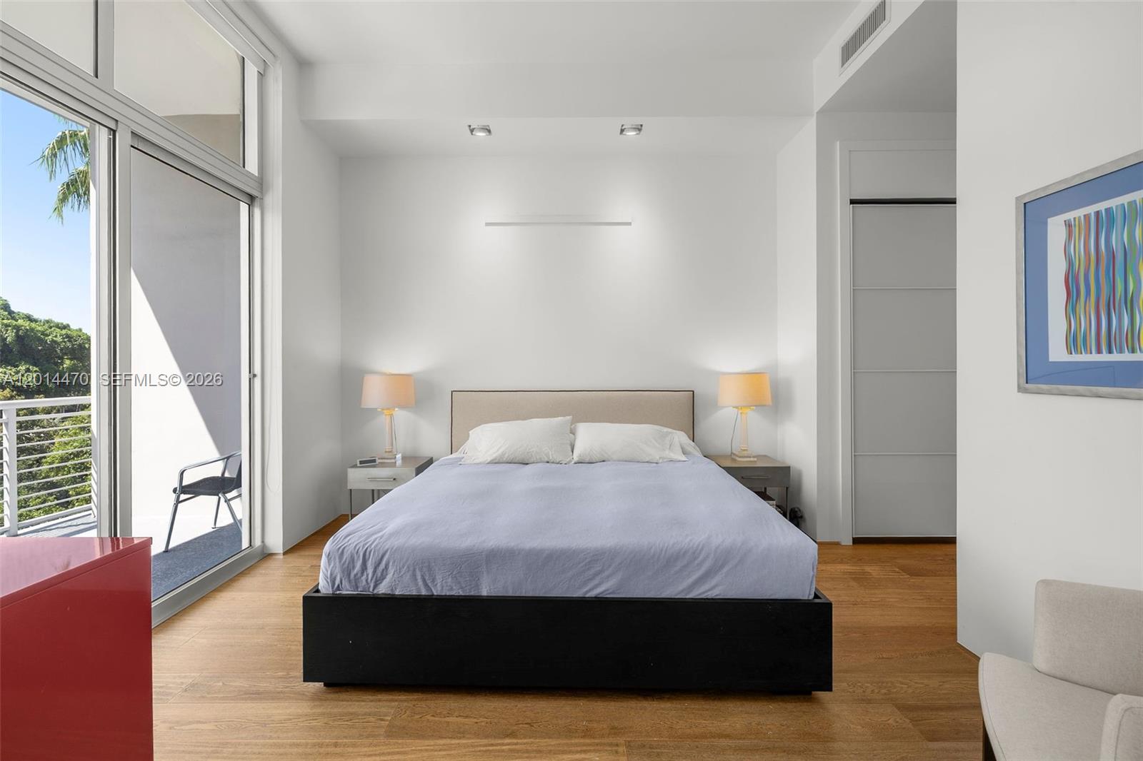 THE MERIDIAN CONDO - Residential