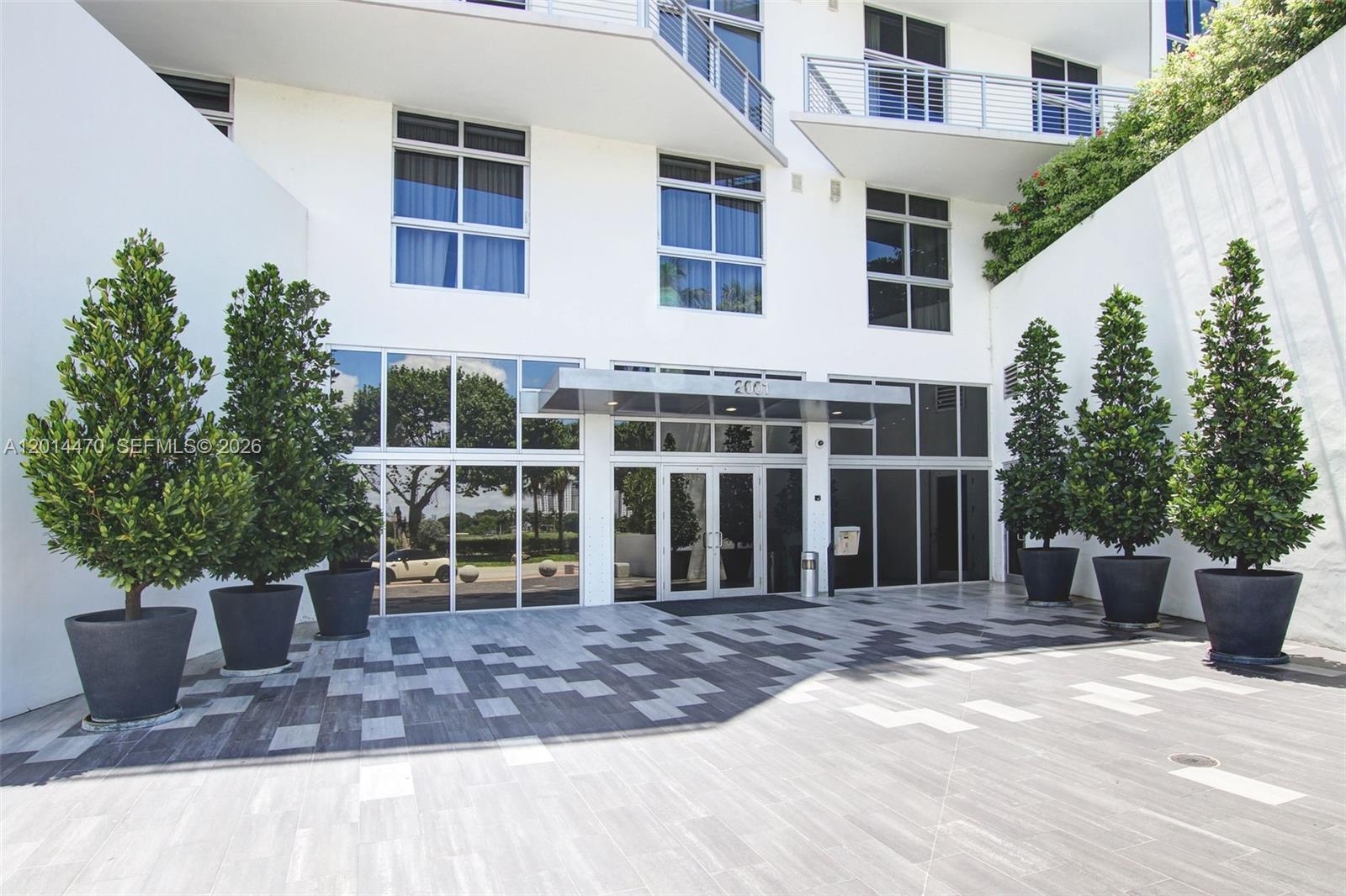 THE MERIDIAN CONDO - Residential