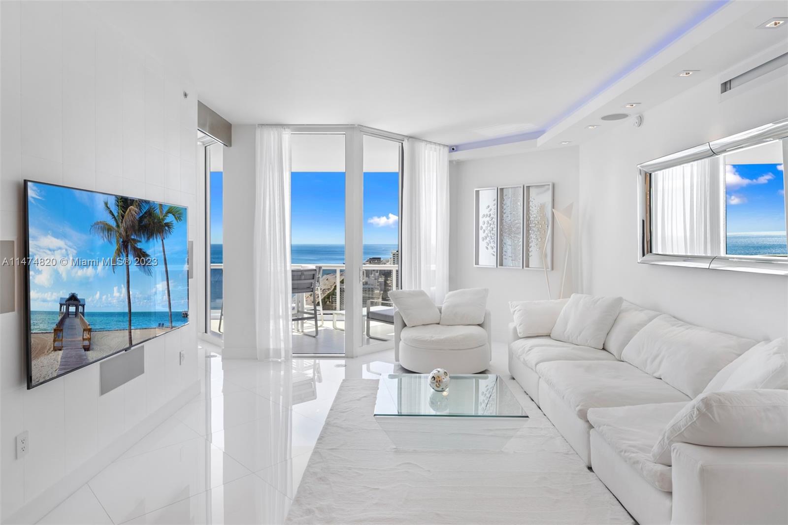 GREEN DIAMOND CONDO - Residential
