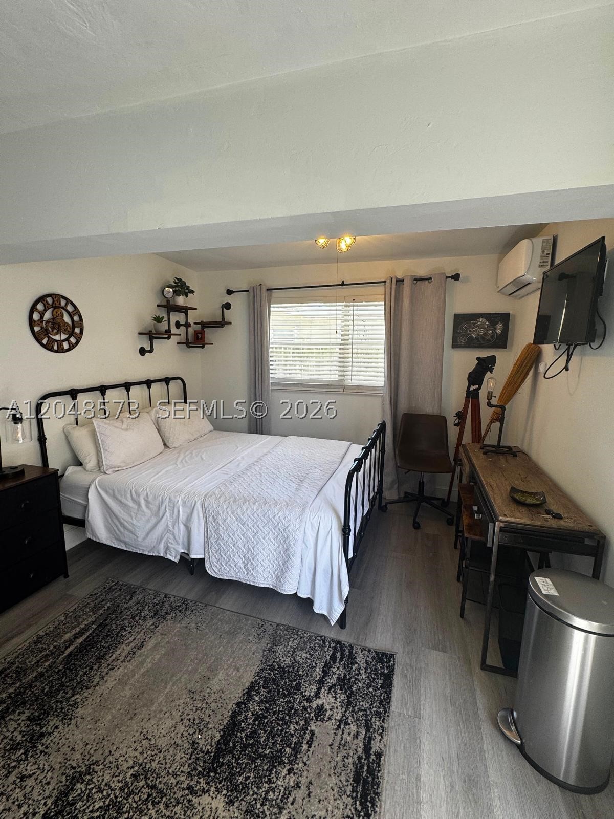 CORAL POINT - Residential Lease