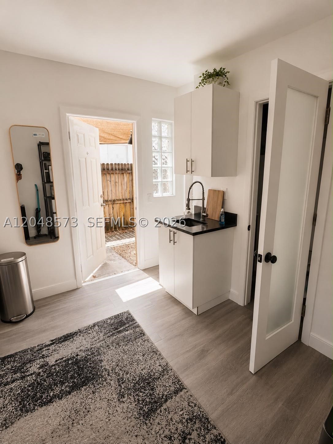 CORAL POINT - Residential Lease