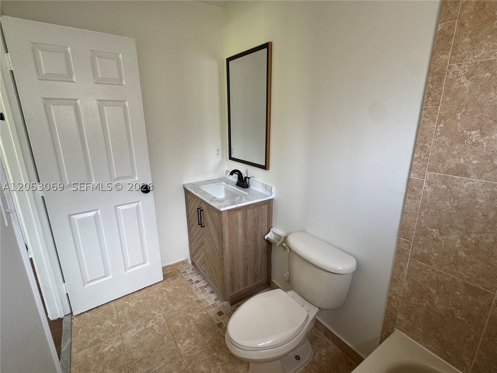 CHRISTOPHER GARDENS - Residential Lease