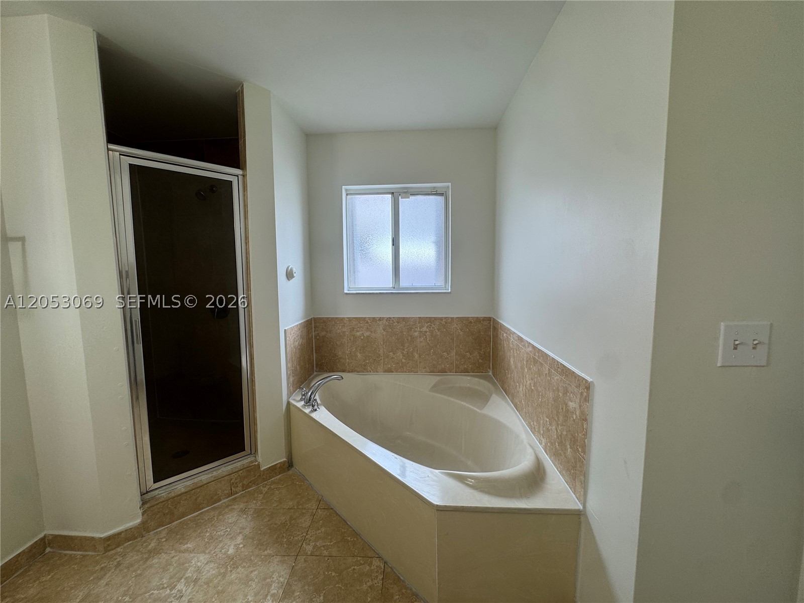 CHRISTOPHER GARDENS - Residential Lease