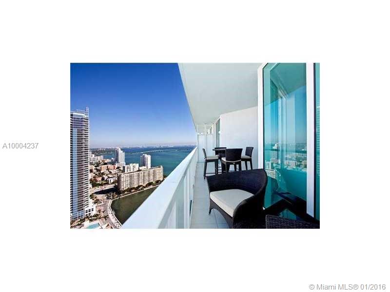 Impeccably furnished 2 bedroom, 2.5 bathroom condominium in Quantum on the Bay for lease. Just bring your toothbrush to this oasis in Downtown Miami. Building features 2 swimming pools, 2-story gym, security, 2-story lounge area and convenience store all inside. Quantum on the Bay is the hottest building in the area.