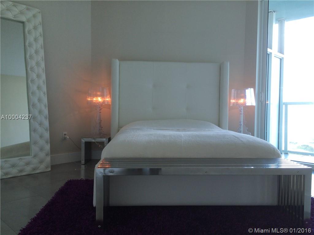 QUANTUM ON THE BAY - Residential Lease