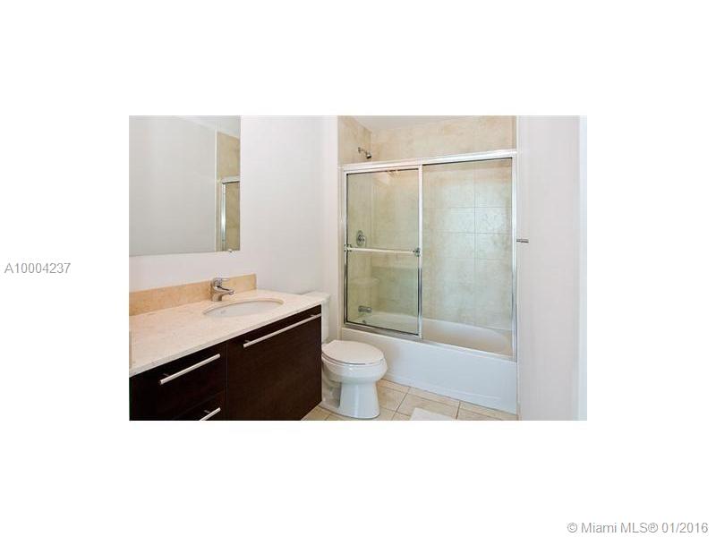 QUANTUM ON THE BAY - Residential Lease
