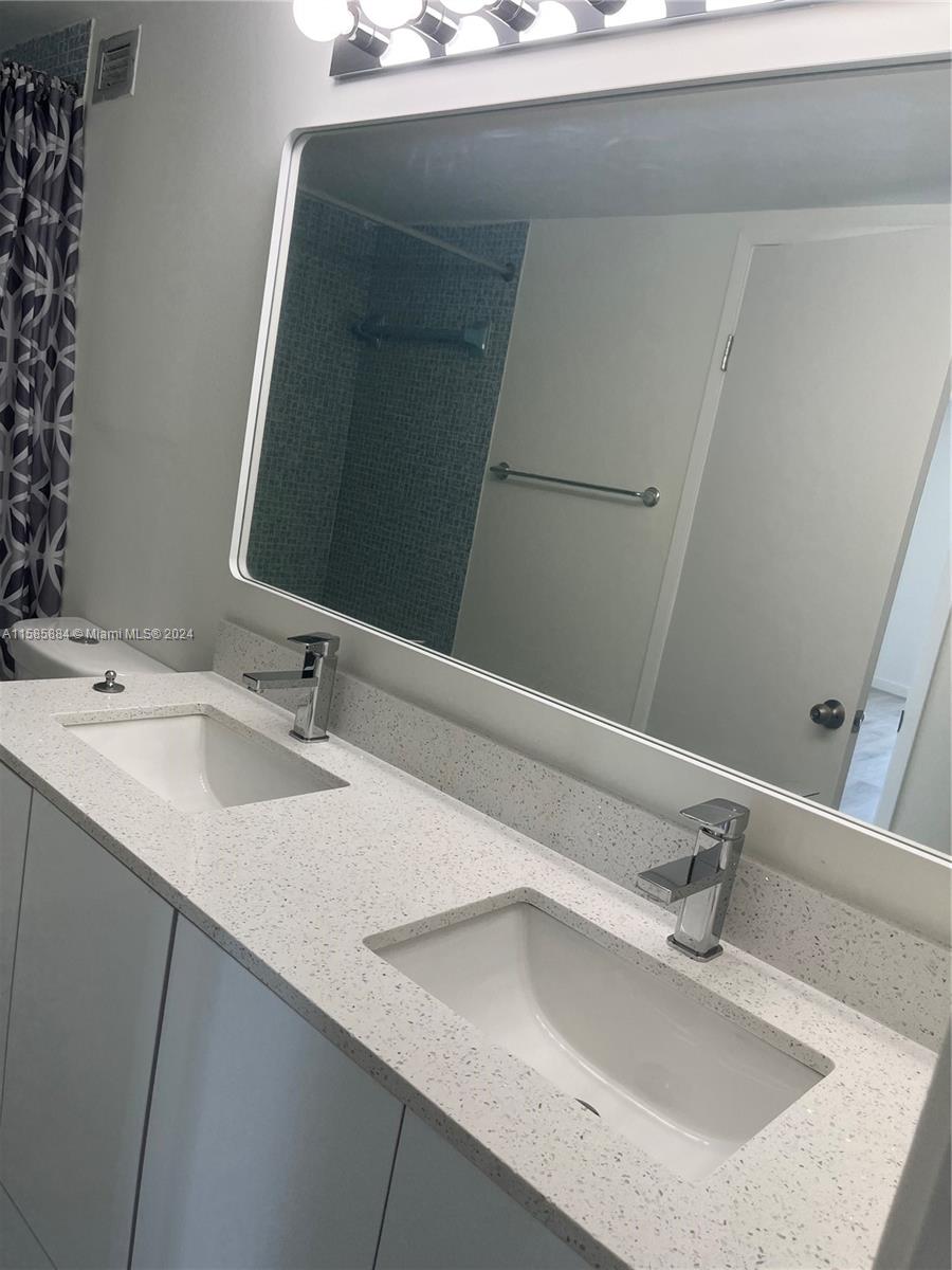 BUCKLEY TOWERS CONDO - WE - Residential