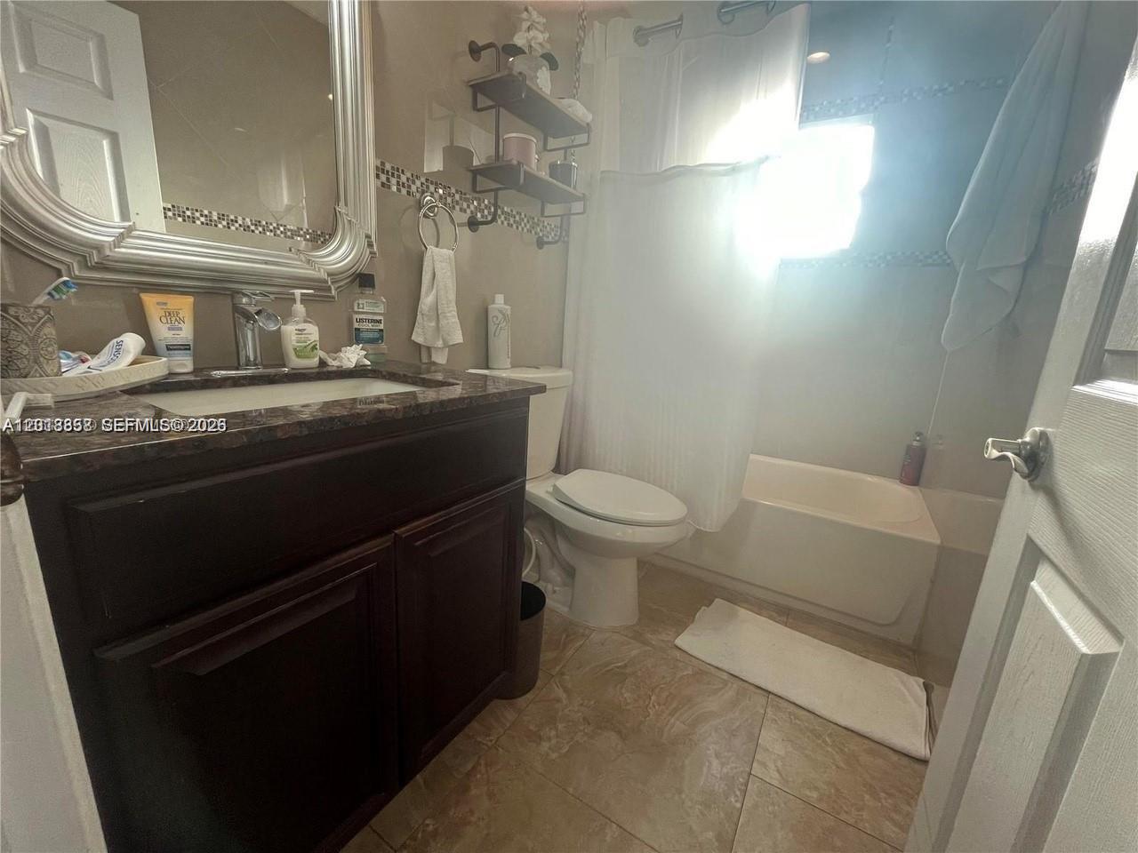 BREEZYWAY MANOR - Residential Lease