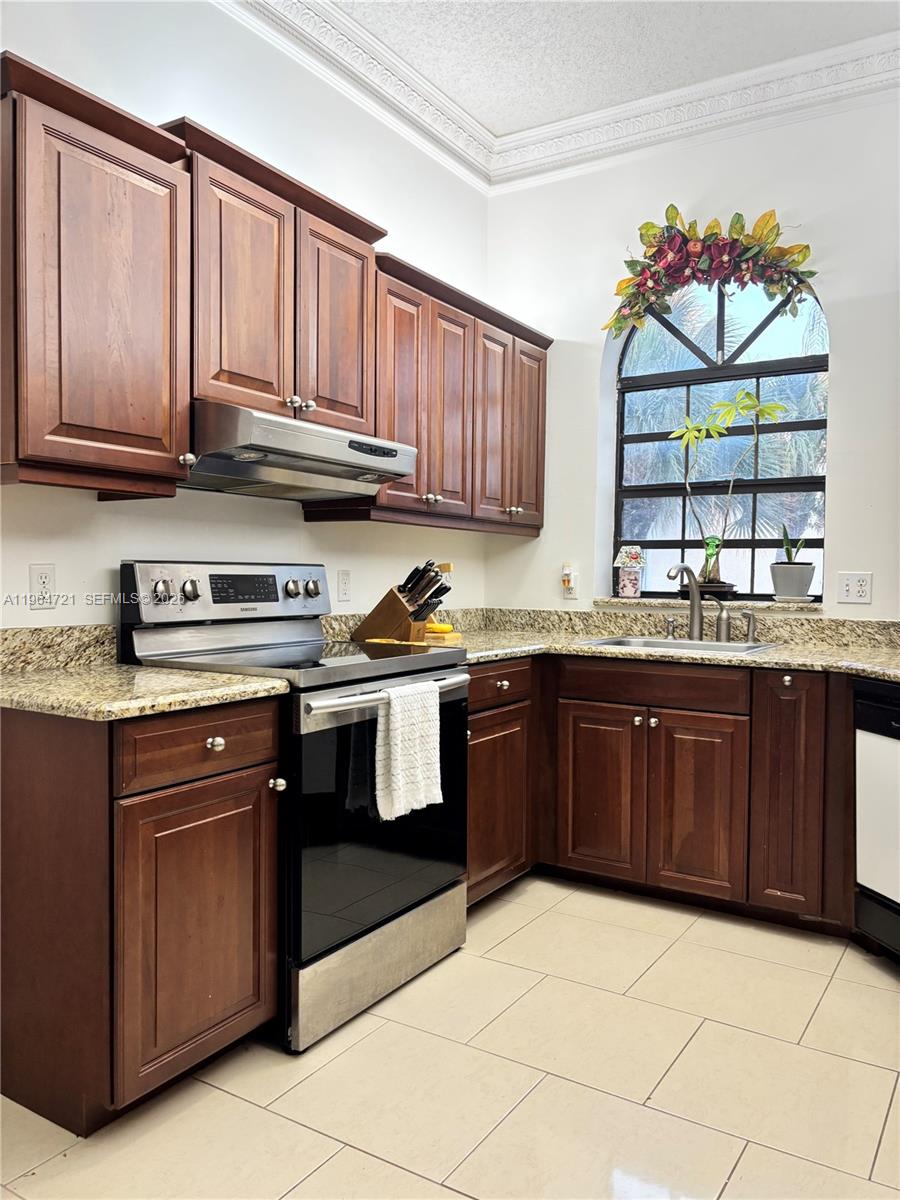 BELLAVISTA VILLAGE CONDO - Residential