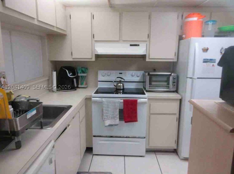 WESTBIRD VILLAGE CONDO - Residential
