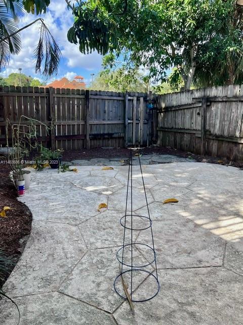 WESTFIELD AT WPB - Residential Lease
