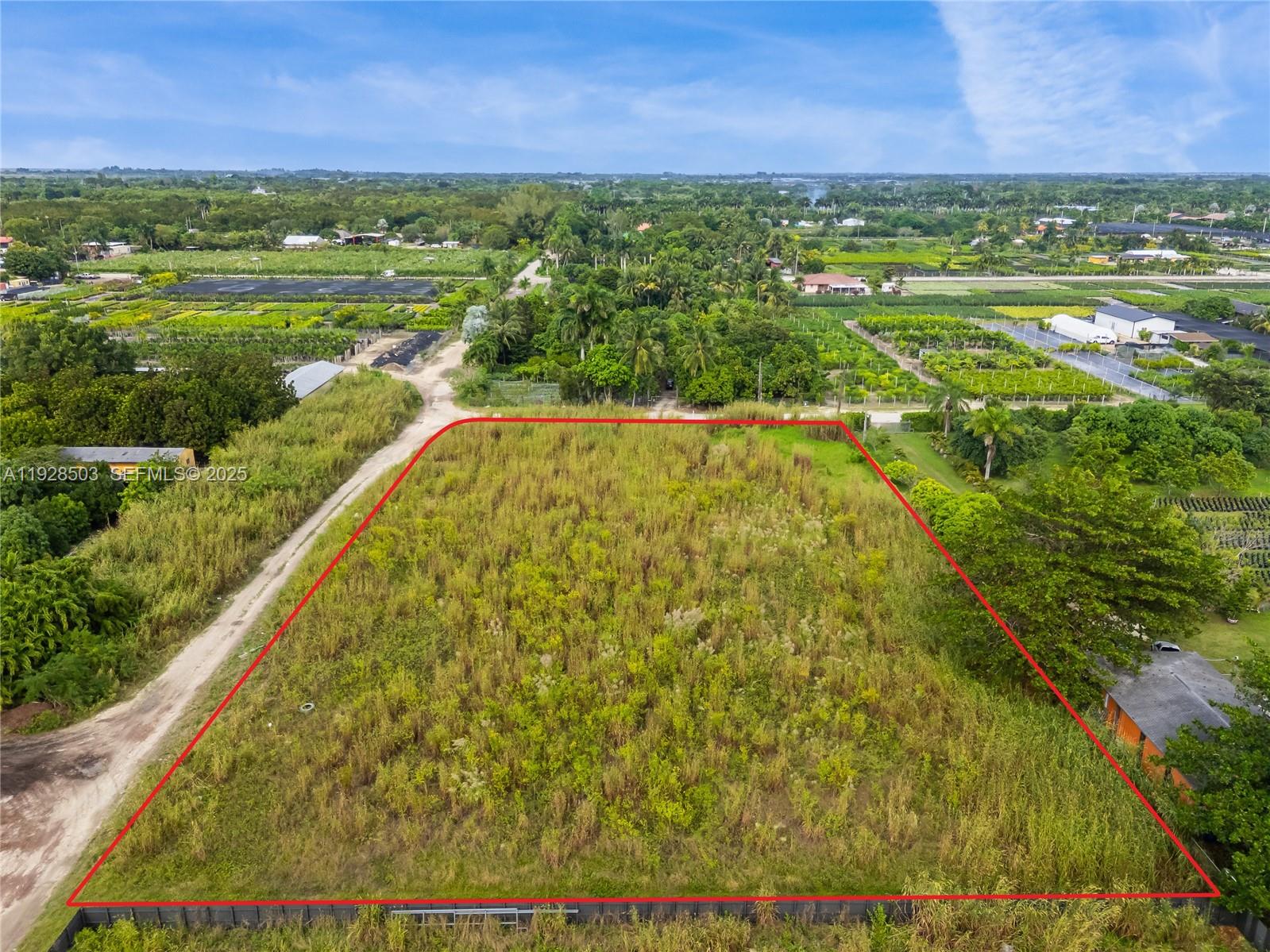 REDLAND 1.33 VACANT LAND - Land